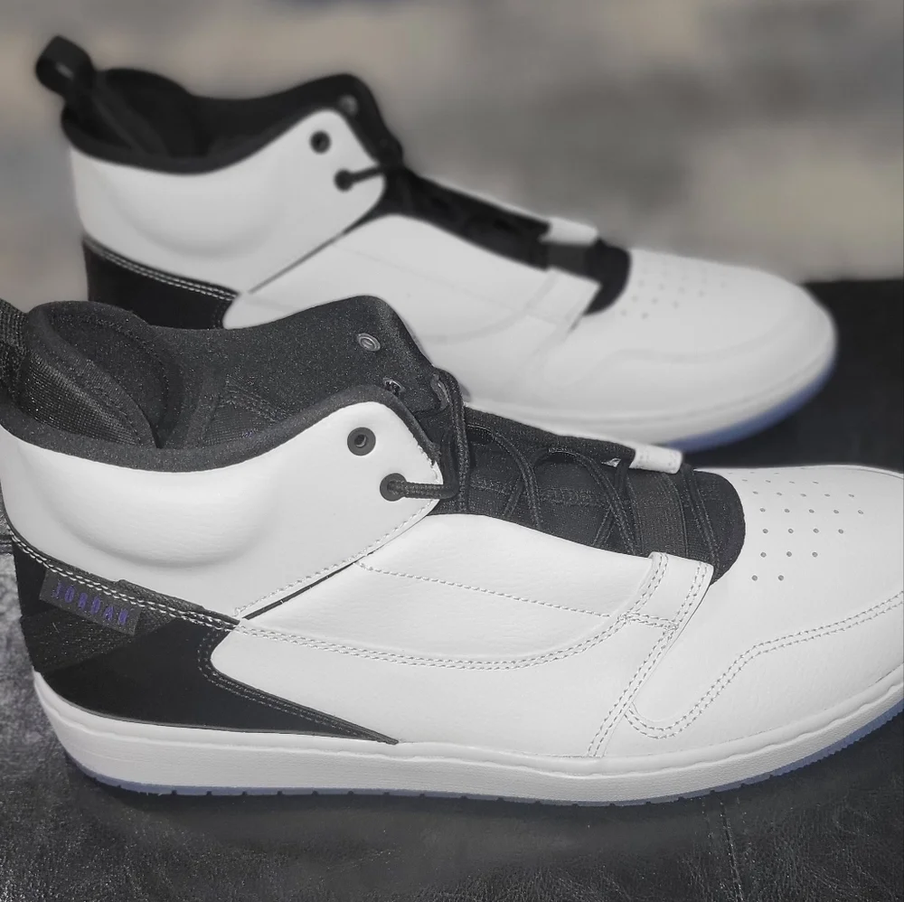 Jordan Fadeaway NIKE Sneakers White/Dark Concord Black- Men's Size 13 NEW